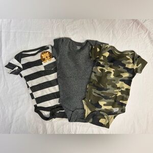 Gerber Organic Cotton Baby Bodysuits - Gray and White